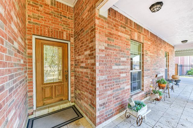 1910 Quinn Road, Pearland, TX 77581