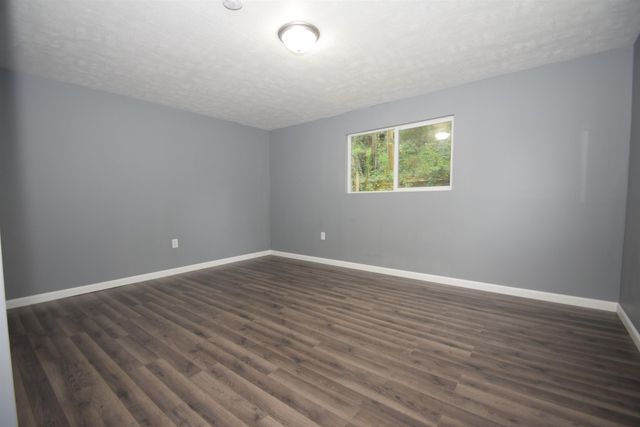 912 Ridgedale Road, South Bend, IN 46614