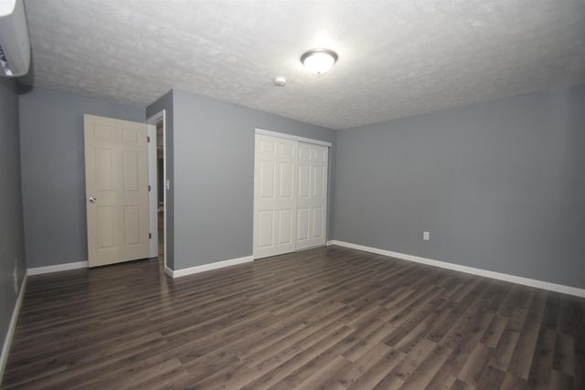 912 Ridgedale Road, South Bend, IN 46614