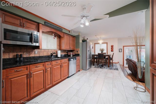 6182 Drexel Street, Dearborn Heights, MI 48127