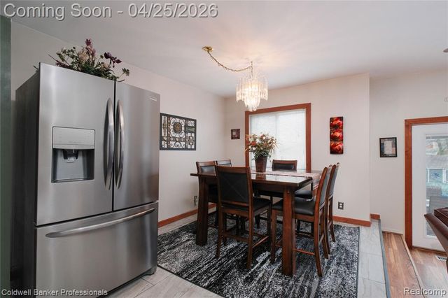 6182 Drexel Street, Dearborn Heights, MI 48127