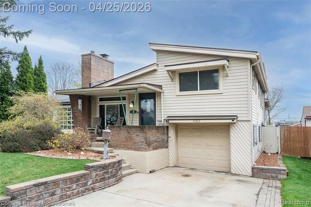 6182 Drexel Street, Dearborn Heights, MI 48127