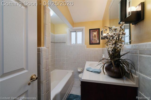 6182 Drexel Street, Dearborn Heights, MI 48127