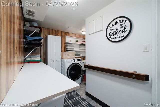 6182 Drexel Street, Dearborn Heights, MI 48127