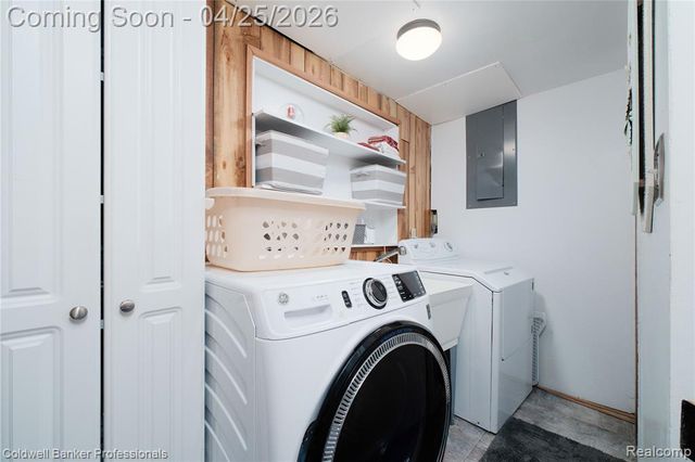 6182 Drexel Street, Dearborn Heights, MI 48127