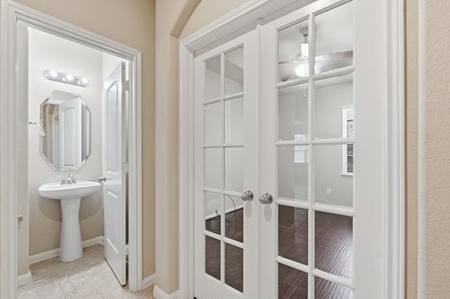 5815 Creek Crossing Court, Missouri City, TX 77459