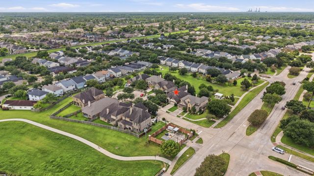 5815 Creek Crossing Court, Missouri City, TX 77459