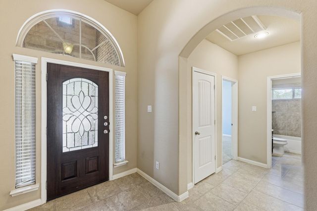 5815 Creek Crossing Court, Missouri City, TX 77459