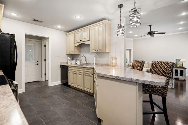 995 Russell Hill Drive, Jonesboro, AR 72404