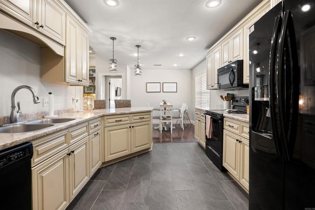 995 Russell Hill Drive, Jonesboro, AR 72404