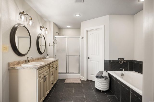 995 Russell Hill Drive, Jonesboro, AR 72404