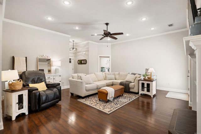 995 Russell Hill Drive, Jonesboro, AR 72404