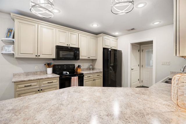 995 Russell Hill Drive, Jonesboro, AR 72404