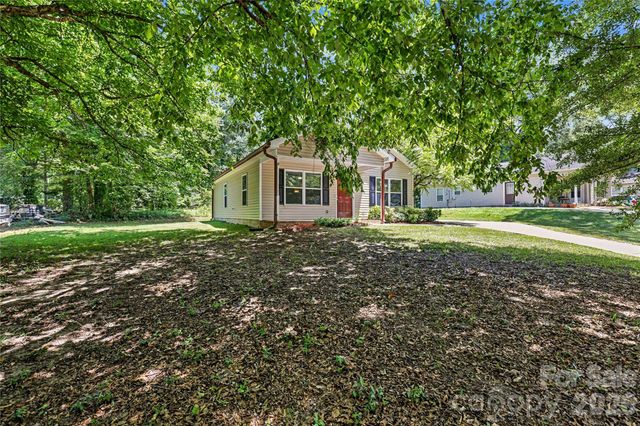 318 N Pryor Street, Gastonia, NC 28052