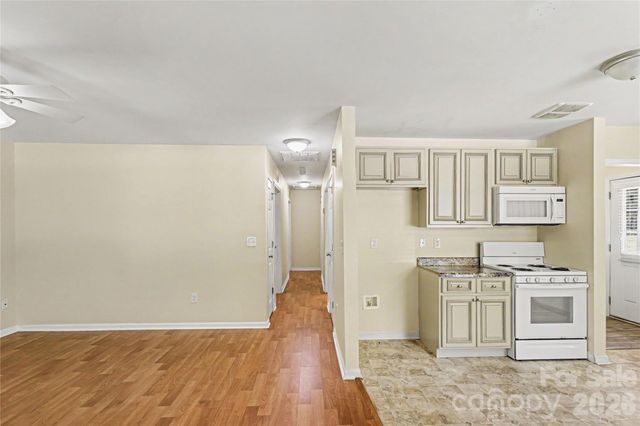 318 N Pryor Street, Gastonia, NC 28052