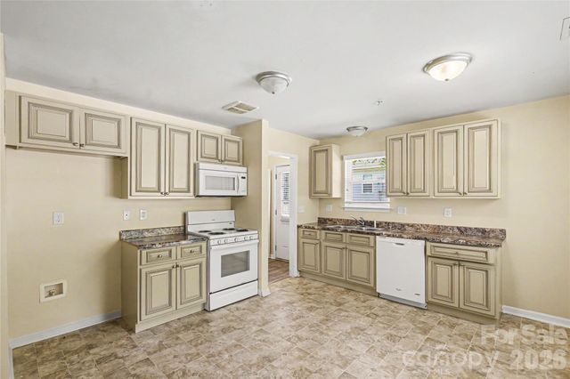 318 N Pryor Street, Gastonia, NC 28052