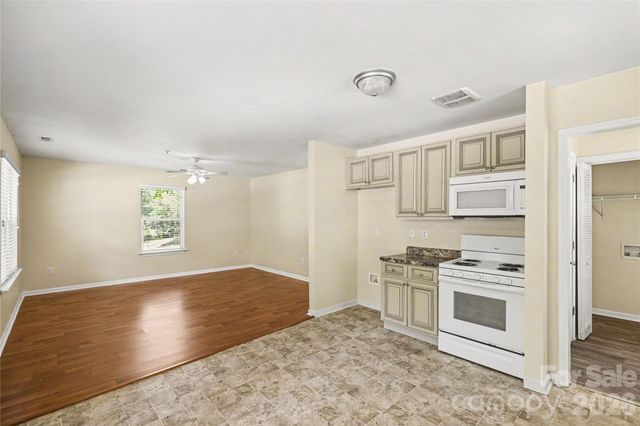 318 N Pryor Street, Gastonia, NC 28052