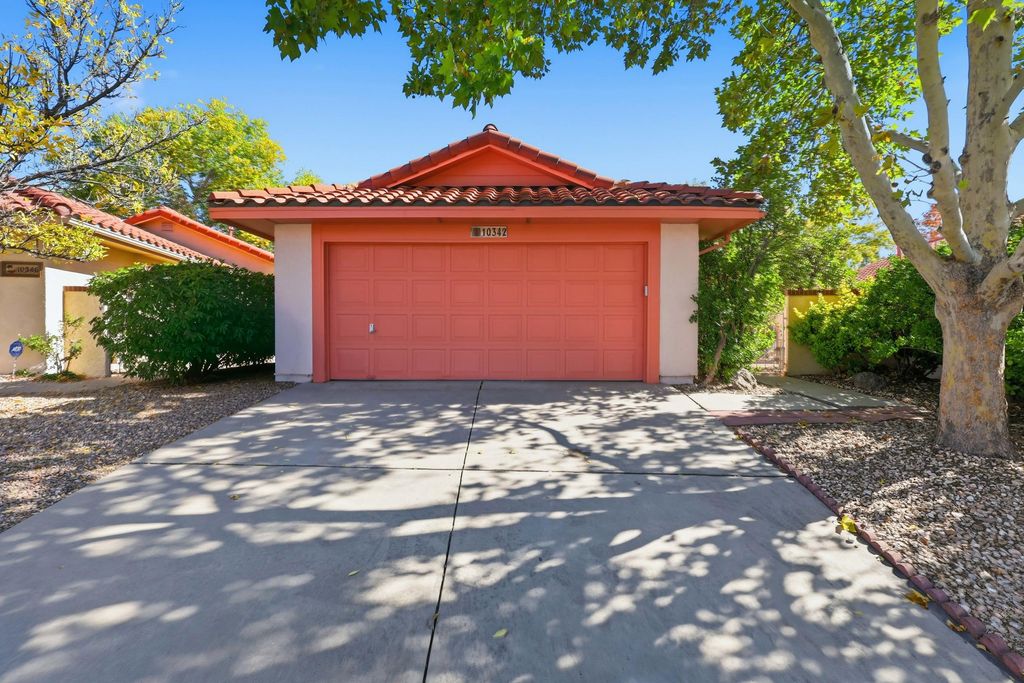 10342 Oso Redondo NE, Albuquerque, NM 87111