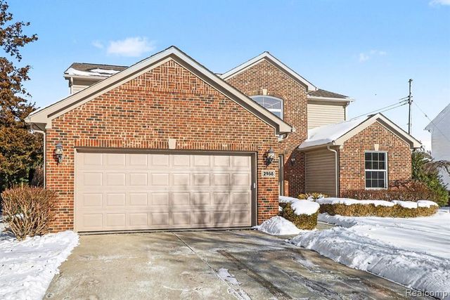 2958 Blue Heron Lane, Wixom, MI 48393