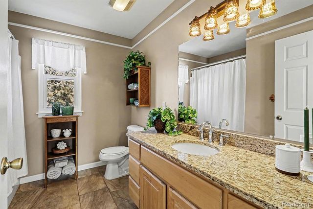 2958 Blue Heron Lane, Wixom, MI 48393