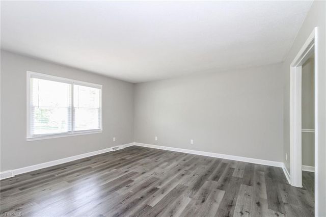 4309 Rosebriar Lane, Winston-salem, NC 27106