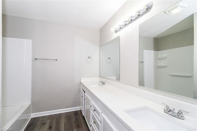 4309 Rosebriar Lane, Winston-salem, NC 27106