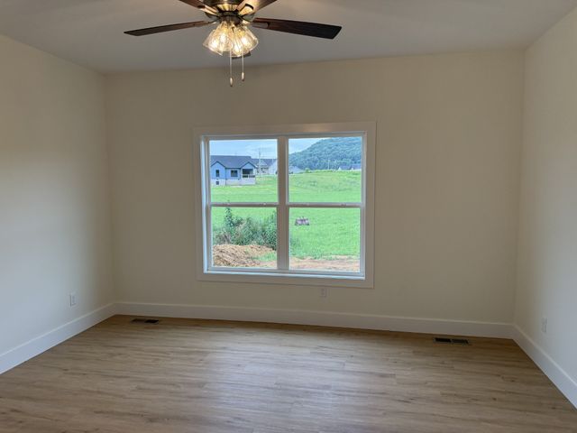 439 Harleys Ridge Rd, Sparta, TN 38583