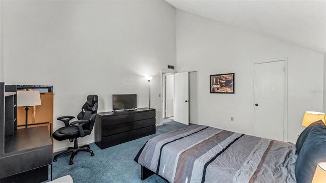 2025 SYLVESTER RD N305, Lakeland, FL 33803