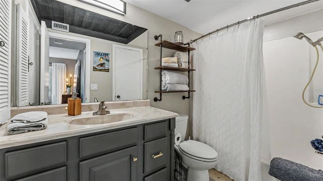 2025 SYLVESTER RD N305, Lakeland, FL 33803
