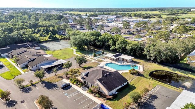 2025 SYLVESTER RD N305, Lakeland, FL 33803