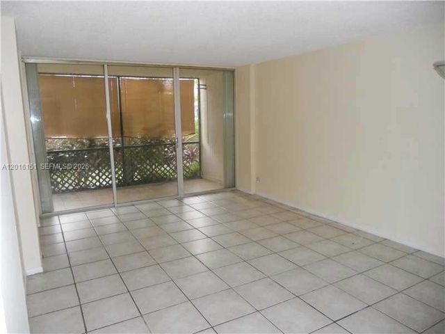 119 Royal Park Dr 1E, Oakland Park, FL 33309