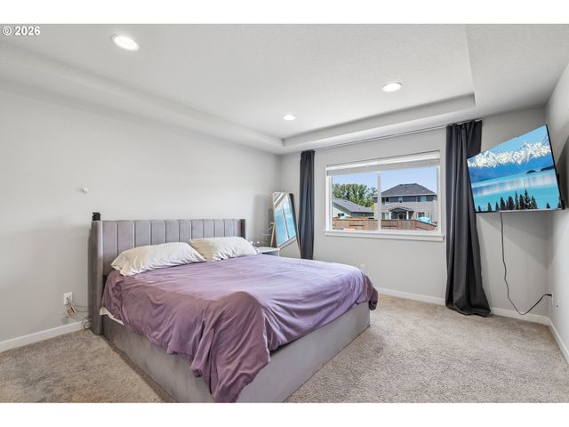 17515 Sw WAPATO ISLAND Dr, Sherwood, OR 97140
