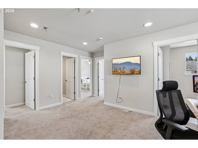 17515 Sw WAPATO ISLAND Dr, Sherwood, OR 97140