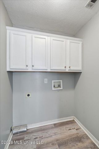 102 Oak Leaf Way, Pearl, MS 39208