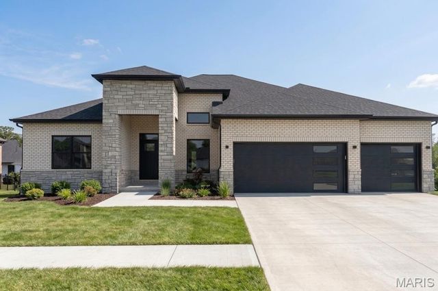 1524 Oglesby Drive, Edwardsville, IL 62025
