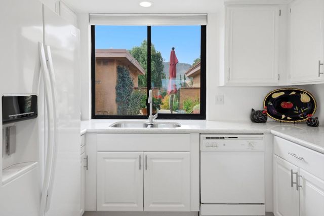 91 La Cerra Drive, Rancho Mirage, CA 92270