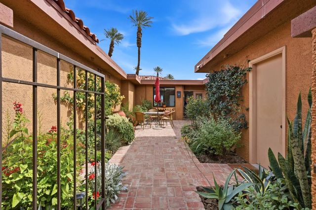 91 La Cerra Drive, Rancho Mirage, CA 92270