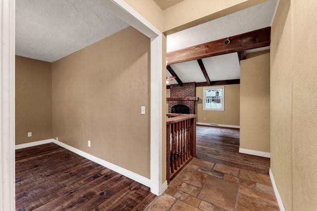 1375 E Dunkirk Street, Springfield, MO 65804