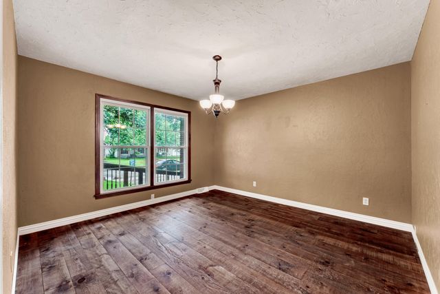 1375 E Dunkirk Street, Springfield, MO 65804