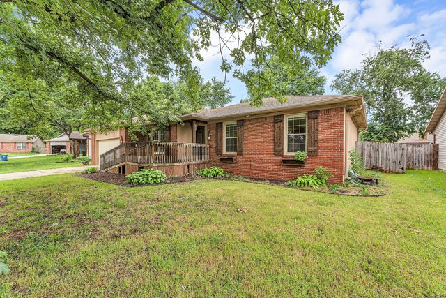 1375 E Dunkirk Street, Springfield, MO 65804