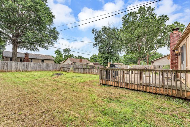 1375 E Dunkirk Street, Springfield, MO 65804