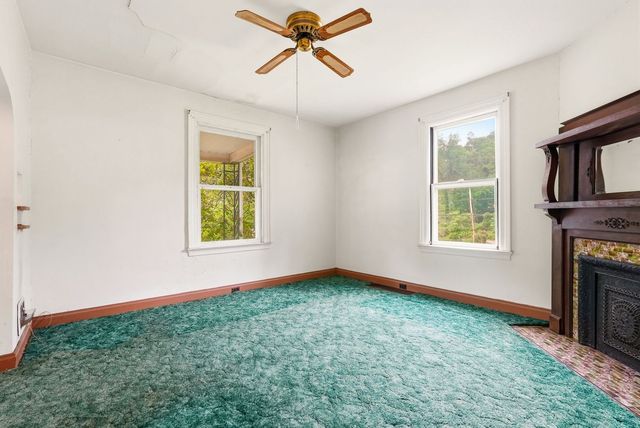 48 Glasgow ROAD, Forest Hills Boro, PA 15221