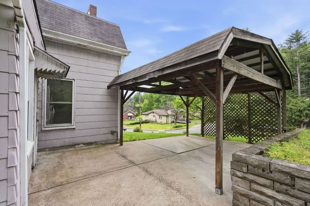 48 Glasgow ROAD, Forest Hills Boro, PA 15221