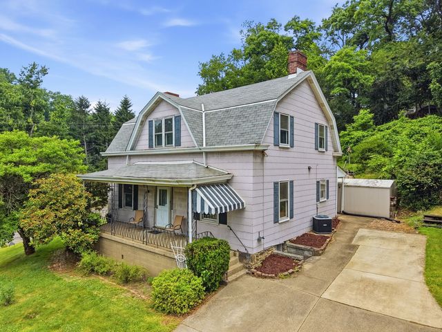 48 Glasgow ROAD, Forest Hills Boro, PA 15221