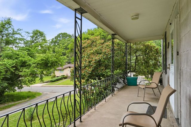 48 Glasgow ROAD, Forest Hills Boro, PA 15221