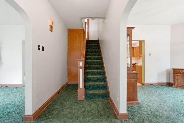 48 Glasgow ROAD, Forest Hills Boro, PA 15221