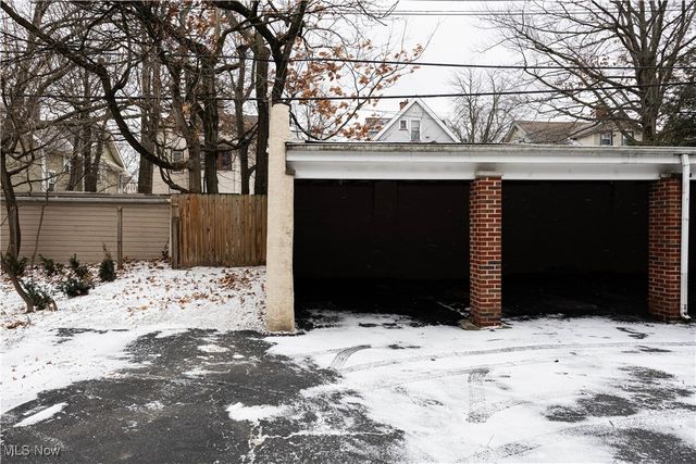 2634 Mayfield Road 5, Cleveland Heights, OH 44106