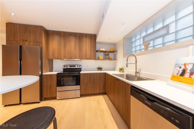 2634 Mayfield Road 5, Cleveland Heights, OH 44106