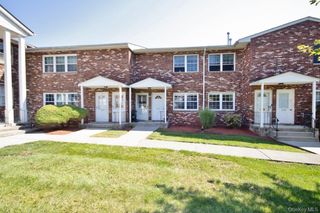 276 Temple Hill Rd 1117, New Windsor, NY 12553