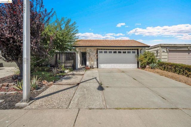 2908 Pear St, Antioch, CA 94509